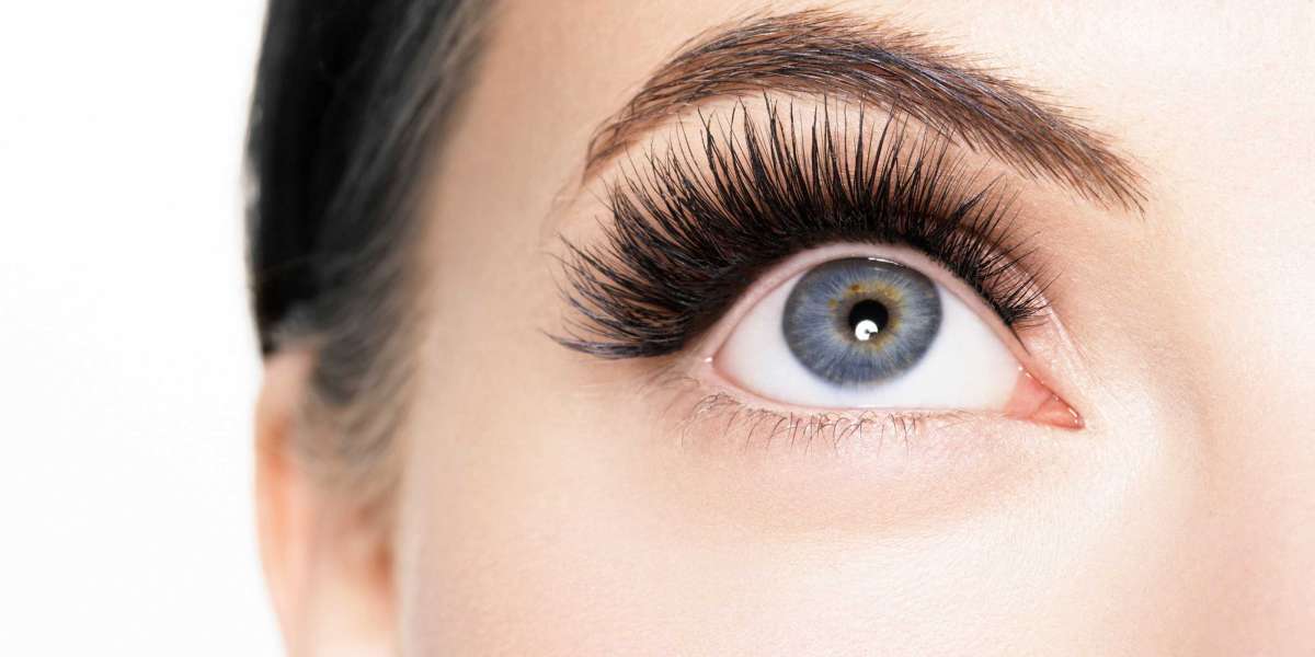 Careprost Eye Drops for Long Lashes: Enhance Your Natural Beauty